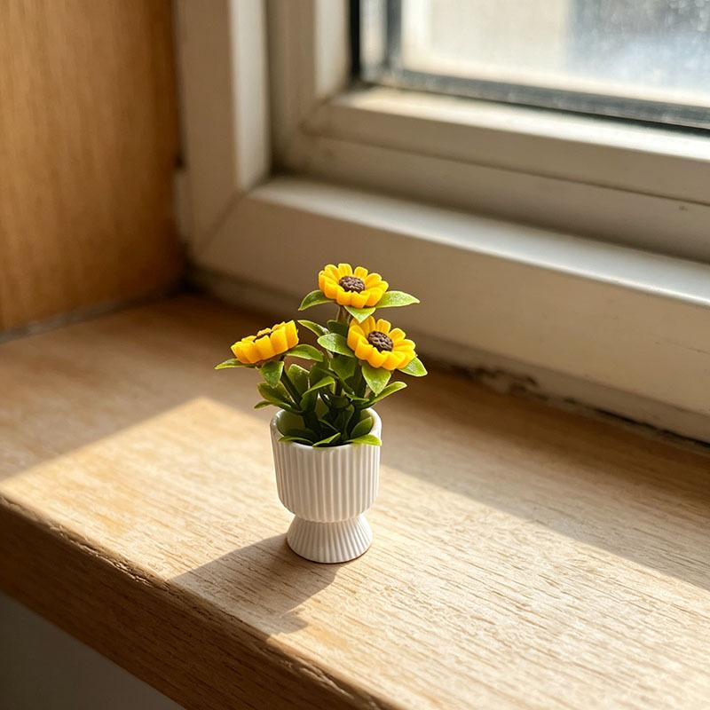 Plant Pot - { # } Miniature de tournesol